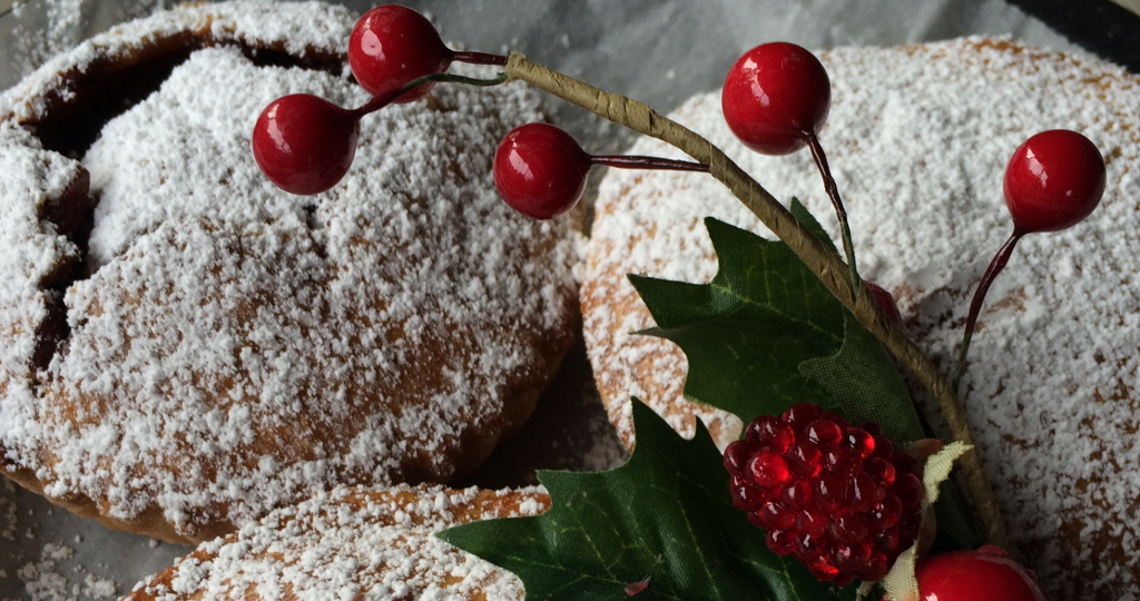 Mistletoe and cake